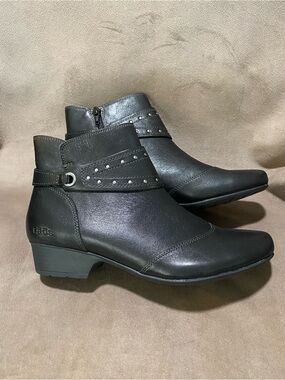 Taos Footwear Black Leather Studded Ankle Booties